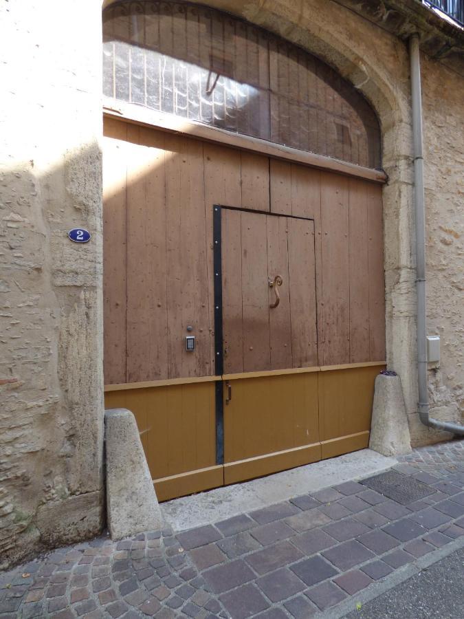 Le Saint Jean Apartment Crémieu Exterior photo