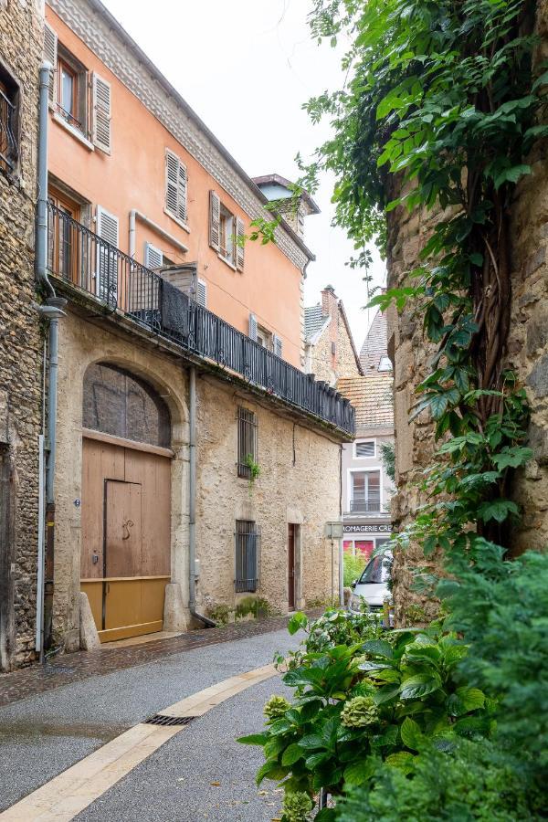 Le Saint Jean Apartment Crémieu Exterior photo